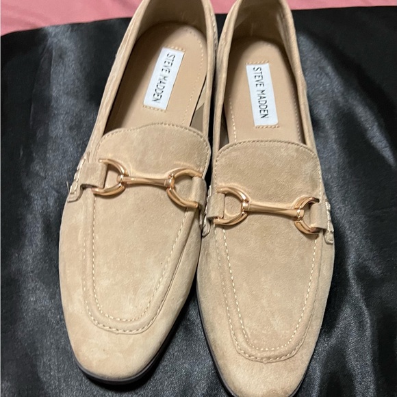 Camel colored loafers - Picture 9 of 10